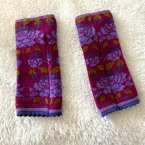 OLEANA Purple and Magenta Fingerless Gloves